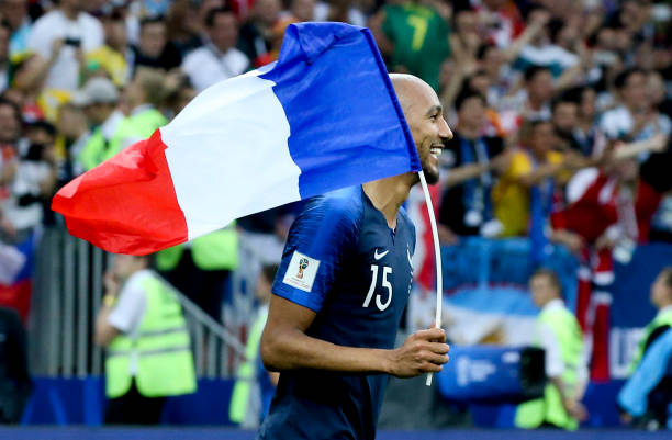 在现任主教 在现任主教